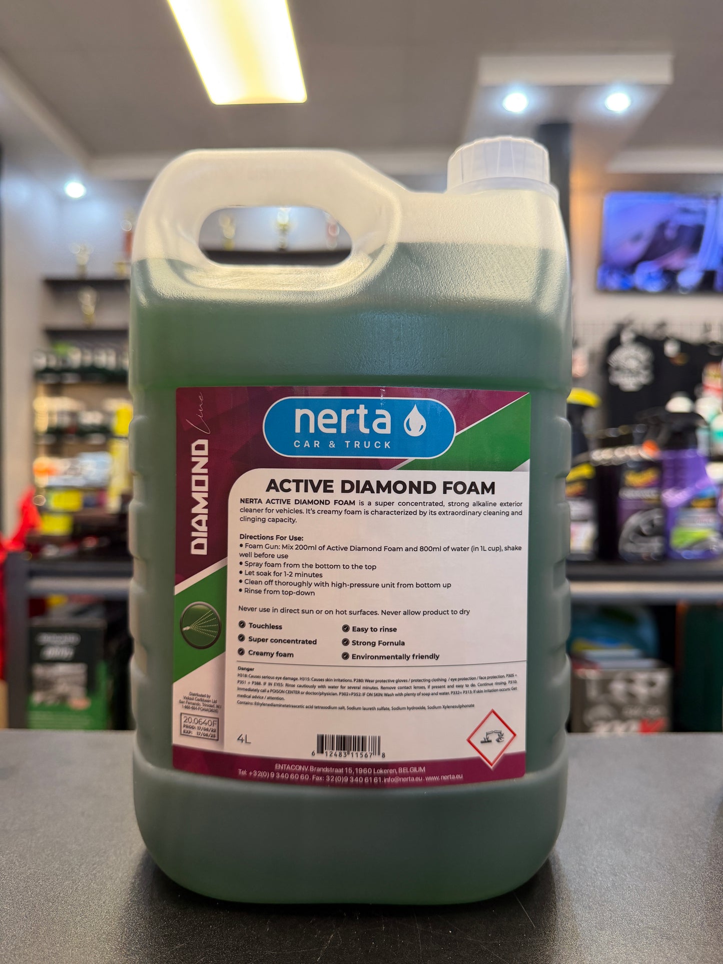 Nerta Active Diamond Foam - Alkaline, Touchless Foam Wash